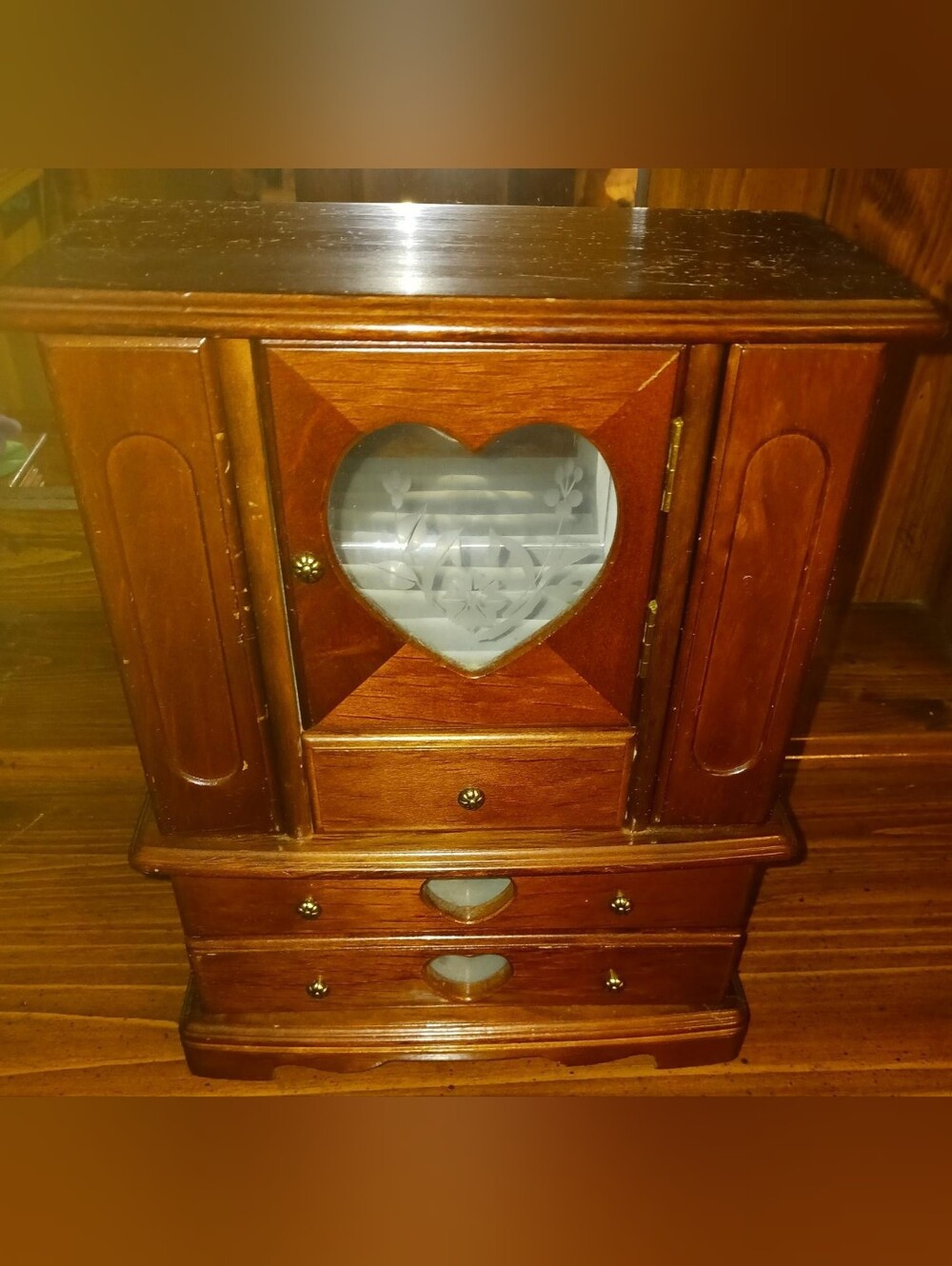 Wooden Heart-Accent Jewelry Box